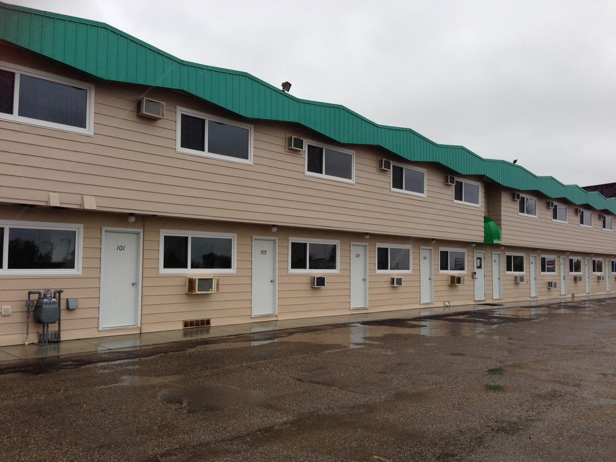 Plains Motor Inn Stettler Exterior photo