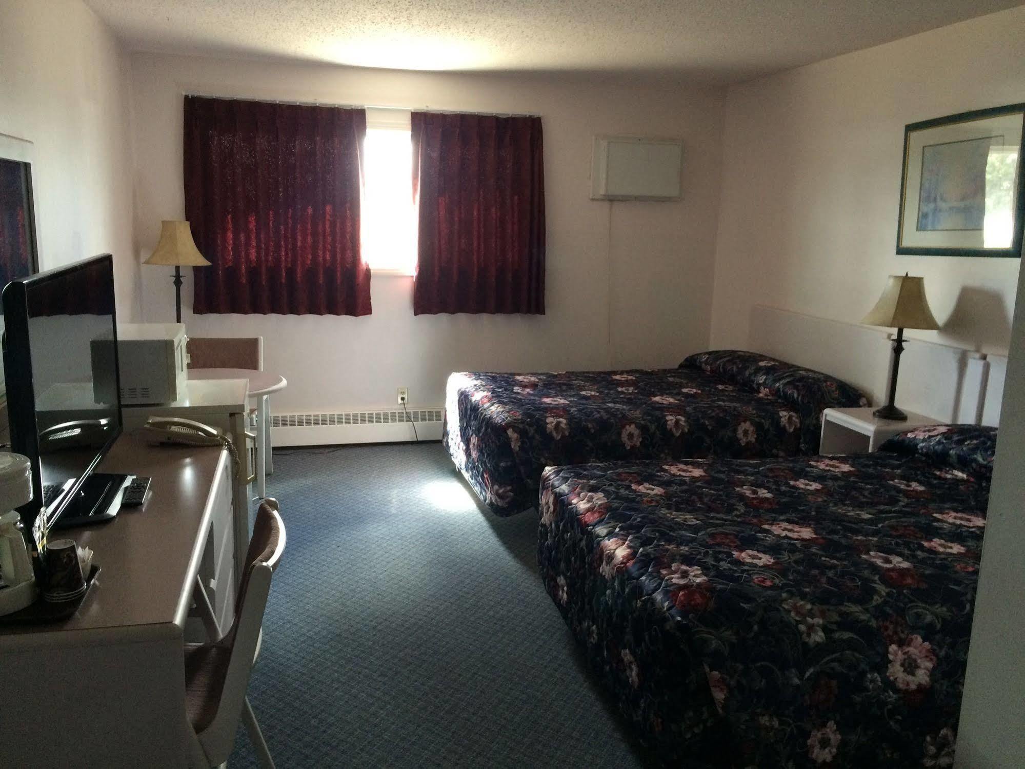 Plains Motor Inn Stettler Exterior photo